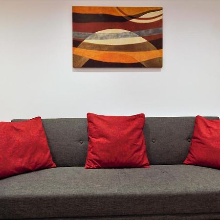 Stylish 2 Bedroom Apartment In The Heart Of Greenwich Лондон Екстериор снимка