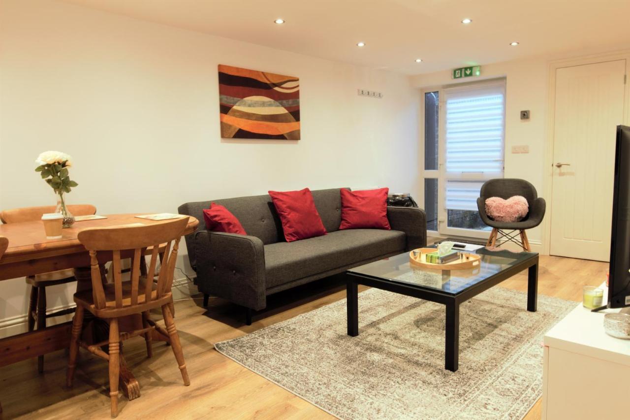 Stylish 2 Bedroom Apartment In The Heart Of Greenwich Лондон Екстериор снимка