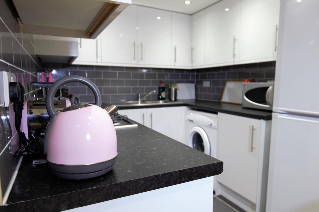 Stylish 2 Bedroom Apartment In The Heart Of Greenwich Лондон Екстериор снимка